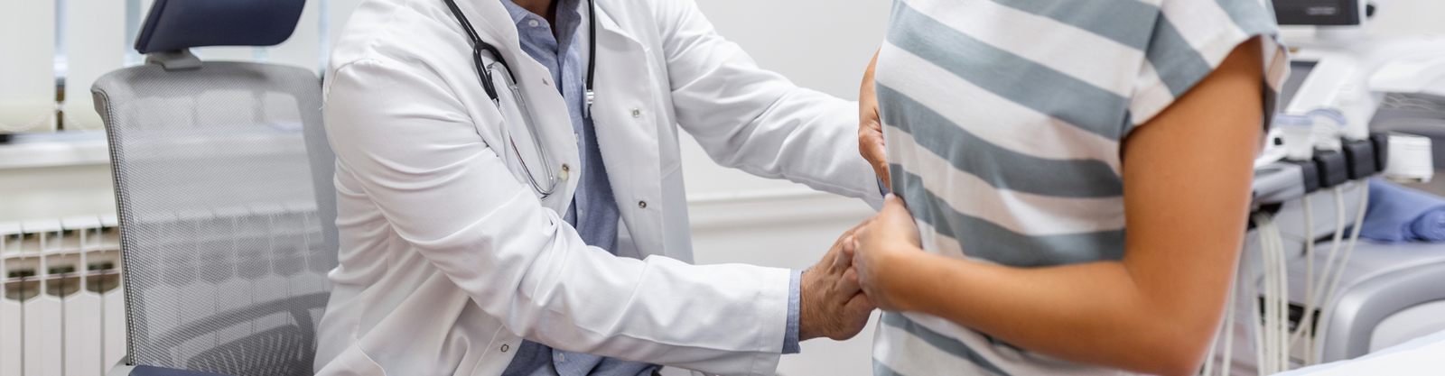Entenda os sintomas de colecistite, a relação com a pedra na vesícula e quando procurar avaliação de um cirurgião do aparelho digestivo.
